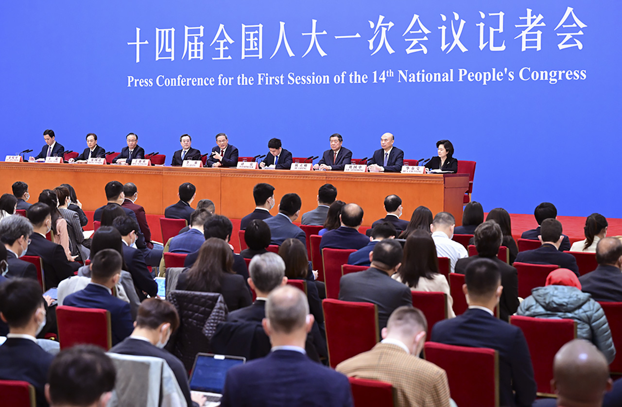 Li Qiang in press conference