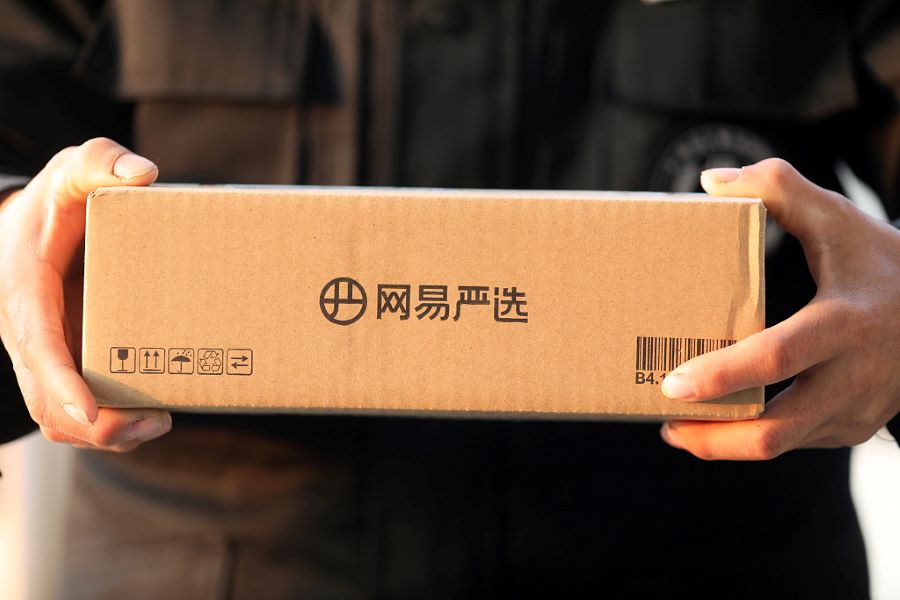Weimob to split off market services arm