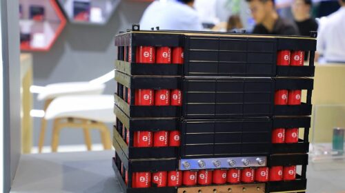 eLong shrouded in financial mystery as IPO nears completion