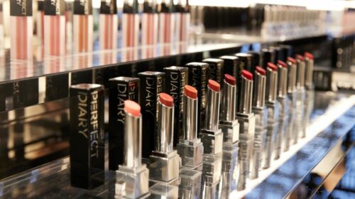 Yatsen downgrades Q2 revenue outlook