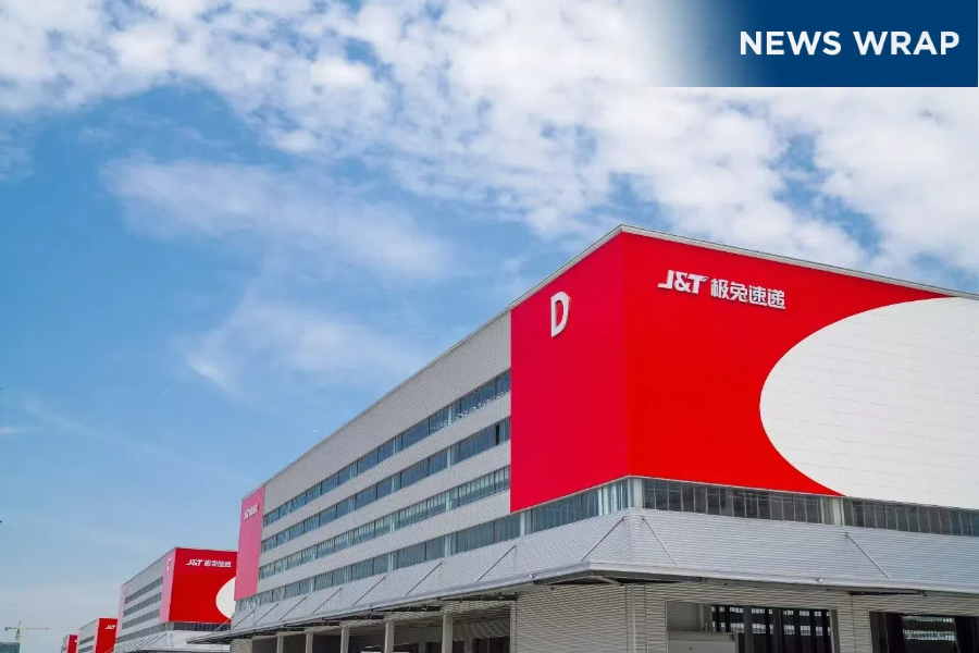 J&T delivers lots of packages on Double 11
