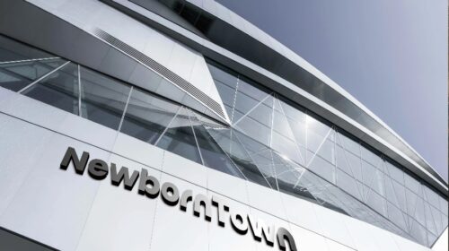 The social networking giant Newborn Town reports blowout businese, investors are not budging