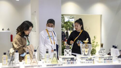 Mao Geping’s IPO success fanning up IPO , Eternal Beauty filed again for Hong Kong listing