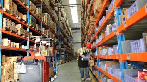 Vipshop engages in e-commerce